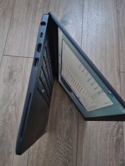 Dell latitude i5-8. Gen. 256gb ssd 16gb ram