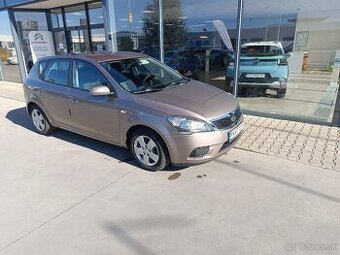 Kia Cee´d 1.4 CVVT EX