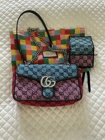 Kabelku Gucci Marmont crossbody