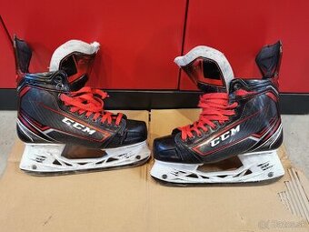 Korčule CCm JetSpeed FT380 Senior 8,5 EE / Wide