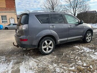 Predám Mitsubishi Outlander 2.2 diesel 4x4