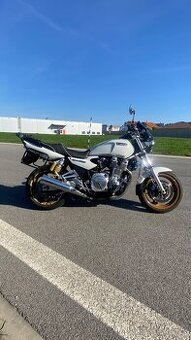 Yamaha xjr1300