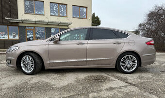 Predám Ford Mondeo Vignale hybrid