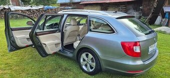 Škoda Superb Combi 1.6 TDI ELEGANCE