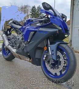 Yamaha R1