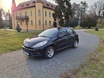 Peugeot 206+ 1.4i TOP STAV 