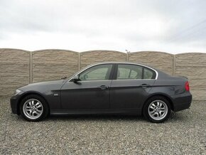 BMW Řada 3 325ix 220PS XENONY KŮŽE EXTRA - 1