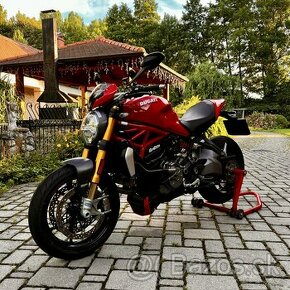 Ducati Monster 1200S