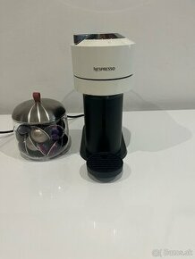 Nespresso Vertuo Next bielo cierny