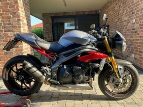 Triumph Speed Triple R