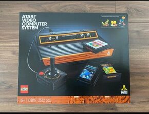 LEGO Icons 10306 Atari 2600