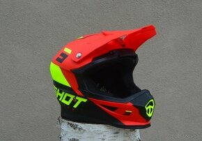 prilba helma shot žlto-neon červená