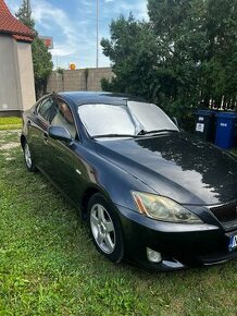 Lexus is220d