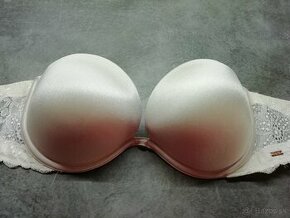 Victoria secret 34C