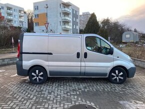 Opel Vivaro Van 2.5 CDTI