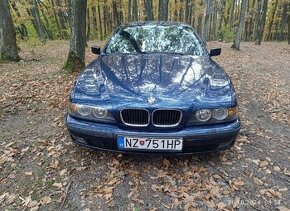 BMW E39 528i