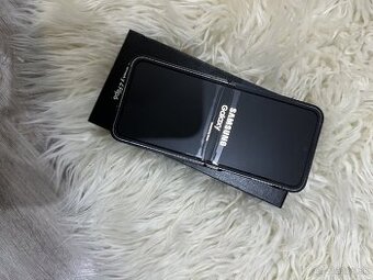 Predám Samsung Galaxy ZFlip 6