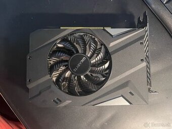 GIGABYTE GeForce GTX 1650 D6 LHR OC 4G 4.0 - 1