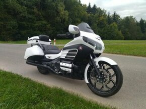 Honda Goldwing 1800 F6B