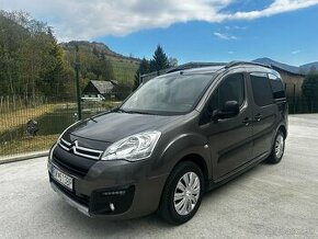 TOP Predám CITROEN BERLINGO BlueHDI 100 XTR, nízky najazd.