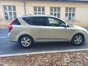 Predám Kia Ceed Combi 1.6 Crdi 85kw Diesel r.v.2008 - 1