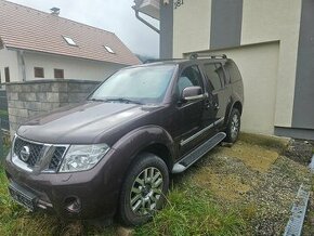 Nissan pathfinder 3.0v6 dci nepojazdne - 1