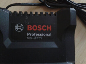 Nabijacka Bosch 18V-40