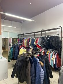 Ponúkam na odstúpenie zabehnutú predajňu second-hand