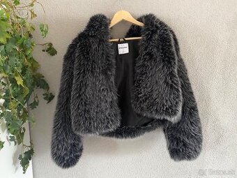 Bershka Faux Fur Kožuch