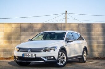 Volkswagen Passat Alltrack 2.0 TDI SCR BMT 4MOTION DSG Busin - 1