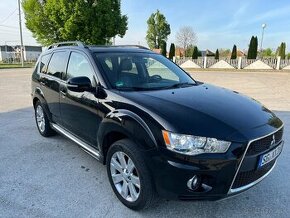 Mitsubishi Outlander 2.2 DI-D 4x4 7miest webasto navi xenon - 1