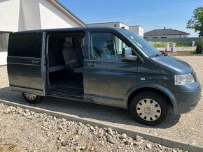 Volkswagen T5 Caravelle 1.9TDI   7 - miestne - 1