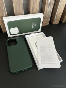 Kozeny kryt iPhone 13 Pro Leather Case Green