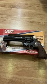 Crosman revolver CO2