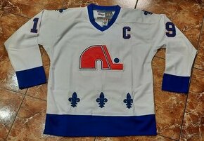 Quebec Nordiques - Joe Sakic - 1