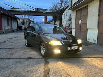 Škoda Octavia Combi 1.9 TDi 77kw BLS čierna metalíza