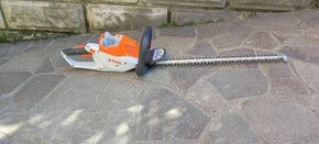 AKU nožnice na živý plot STIHL