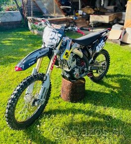 Suzuki rmz 250