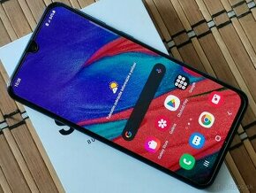 Samsung Galaxy A40 (5,9" 144g)