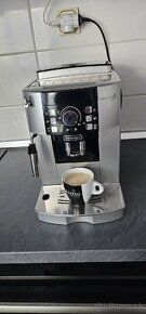 Kávovar DeLonghi Magnifica S