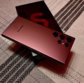 Samsung Galaxy S22 Ultra-Burgundy