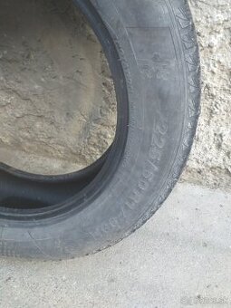 225/60 R17 Kumho Wintercraft wp51