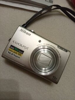 Nikon coolplix s6200