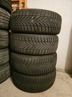 Nexen 215/45 R17