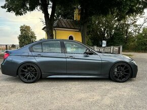 BMW F30 335xi M Performance Manual