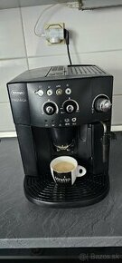 Kávovar DeLonghi Magnifica