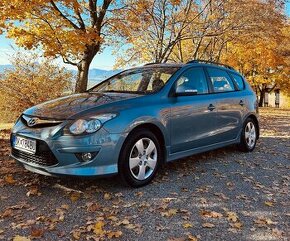 Hyundai i30 CW 1.4 benzín, 2010 - 1