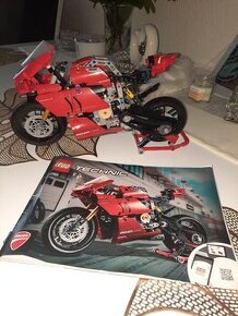 Lego technic Ducati