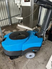 Predám podlahový umývací stroj - 1
