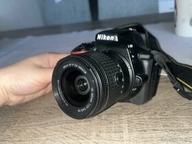 Predám Nikon D5600 fotoaparát komplet - 1